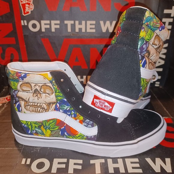 Vans Men's 8.5/Women's 10 Fruit Skull Sk8-Hi Sneakers Black/White VN0005U9BA2 - Picture 4 of 13